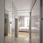 Апартаменти Luxe Virmenska *