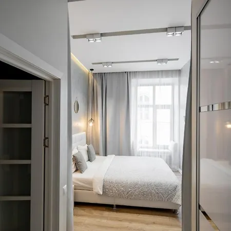 Luxe Virmenska *