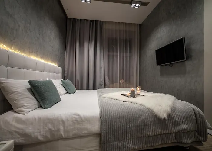 Luxe Virmenska * Lviv