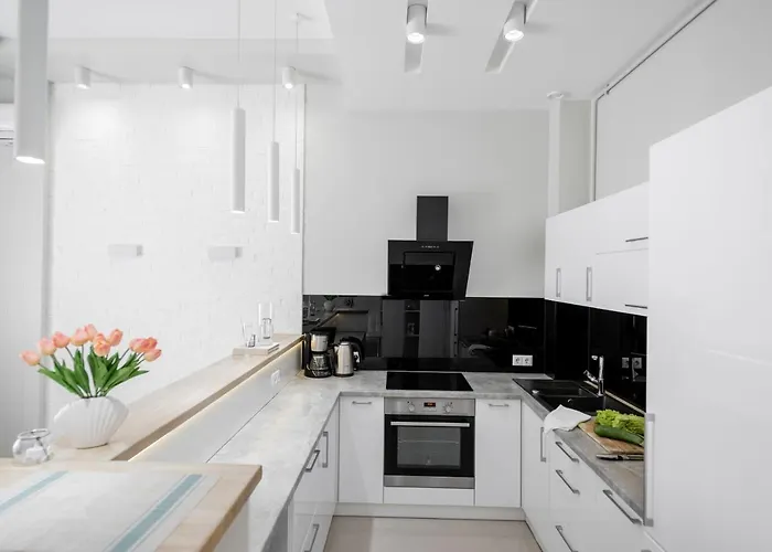 Luxe Virmenska * Leopoli