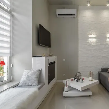 Luxe Virmenska Apartment