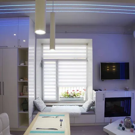 Luxe Virmenska Apartment