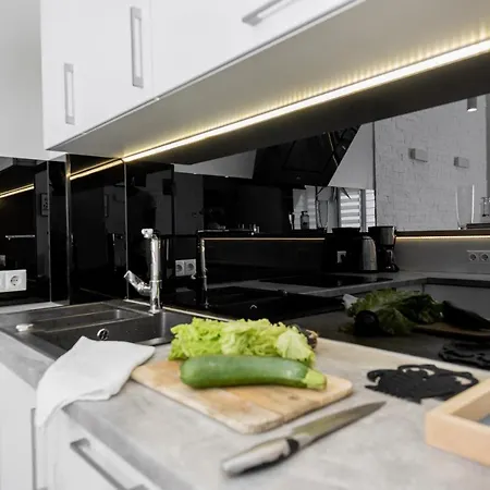 Apartment Luxe Virmenska *